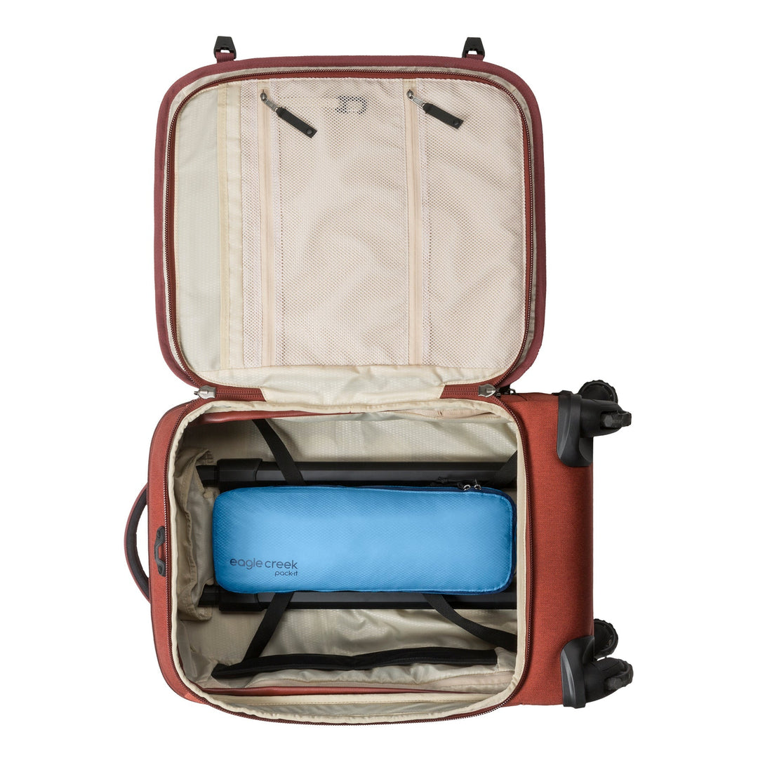 Slim Packing Cube Luggage Detail